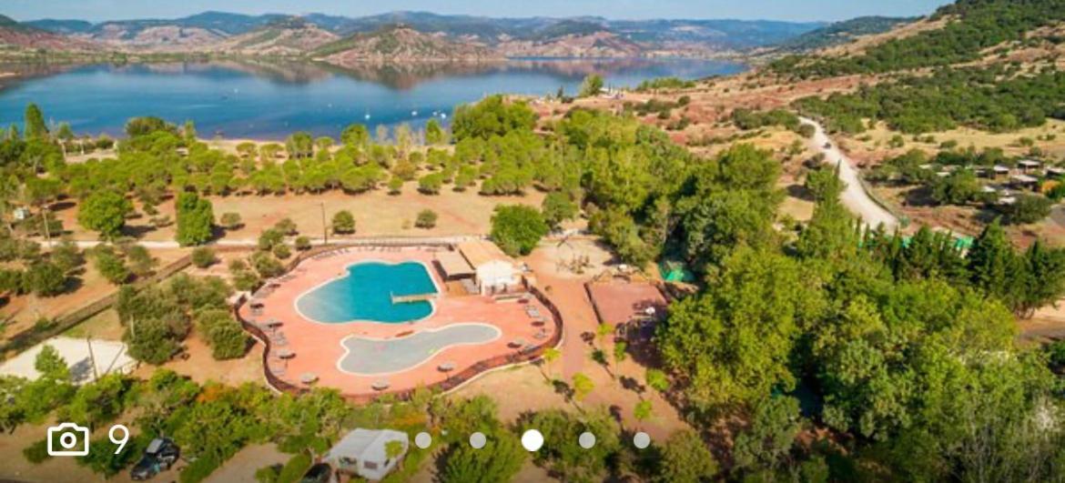 Bungalow Les Ruffes Du Salagou Clermont-l'Herault Luaran gambar
